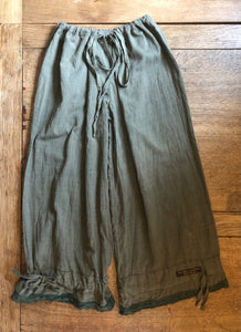 Olive organic fairtrade cotton women’s calf length bloomers (all sizes)
