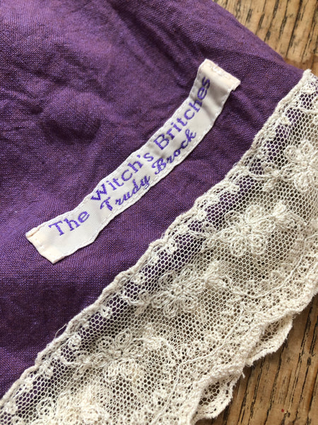 Grape organic fairtrade cotton women’s shorts (40”)