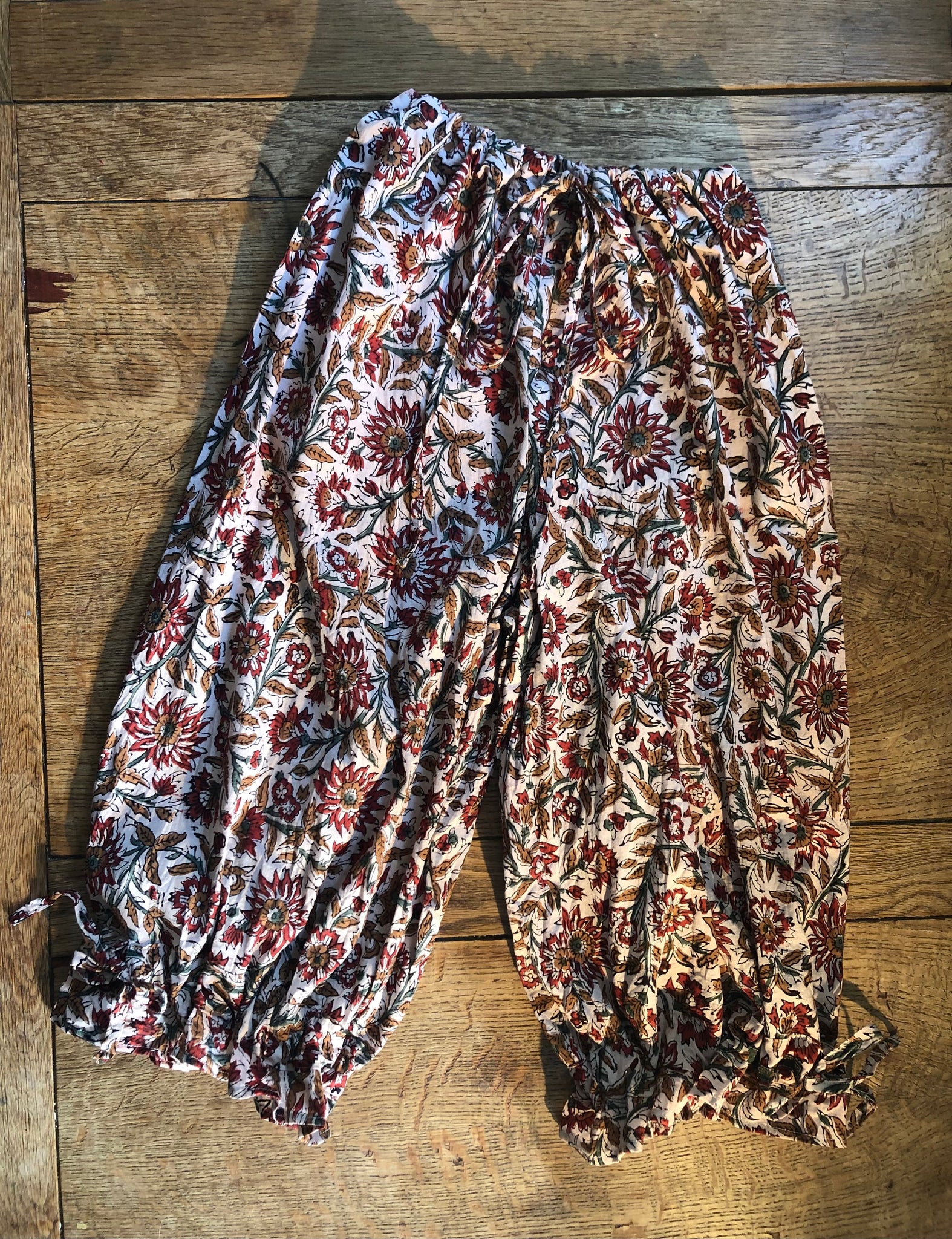 Sunflowers Indian block print cotton women’s long bloomers (42”)