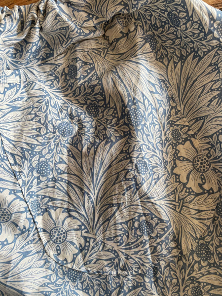 Blue cream floral fine cotton lawn women’s short bloomers (38”)