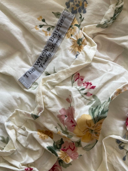 Floral bouquet on cream cotton women’s Victorian style bloomers (42”)