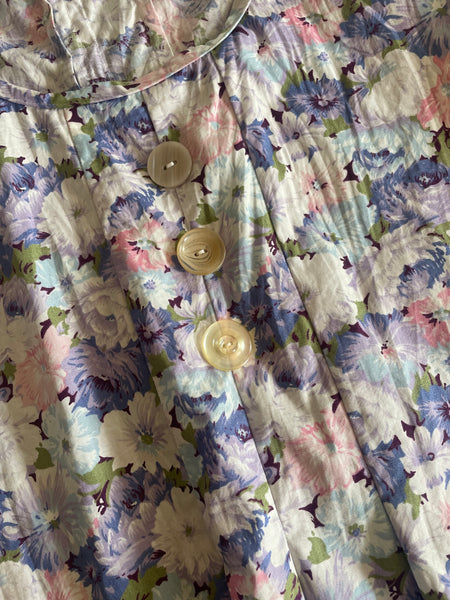Mauve pastel floral cotton women’s short sleeved smock dress (42” bust)