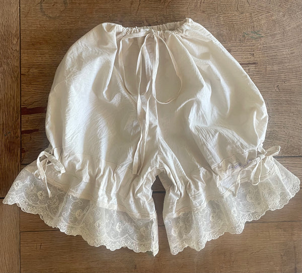 Unbleached organic cotton poplin women’s short bloomers (42”)