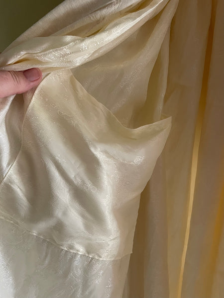 Magnolia embroidered linen look women’s lined and hooded cloak