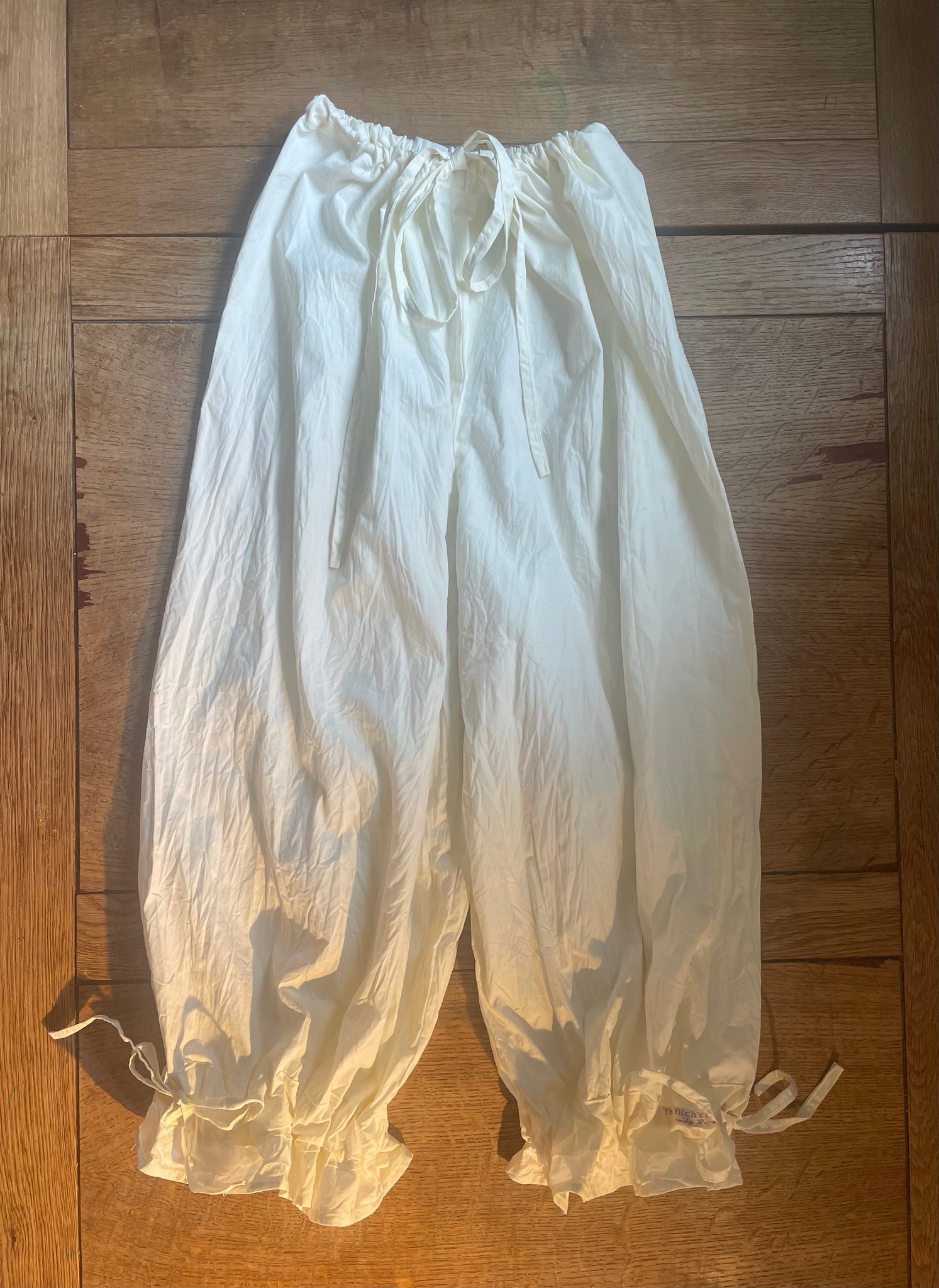 Ivory organic cotton women’s long bloomers (48”)