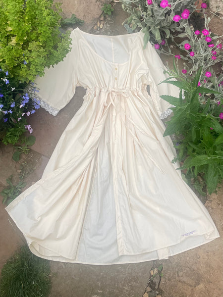 Cream organic cotton women’s negligee/housecoat (50” bust)