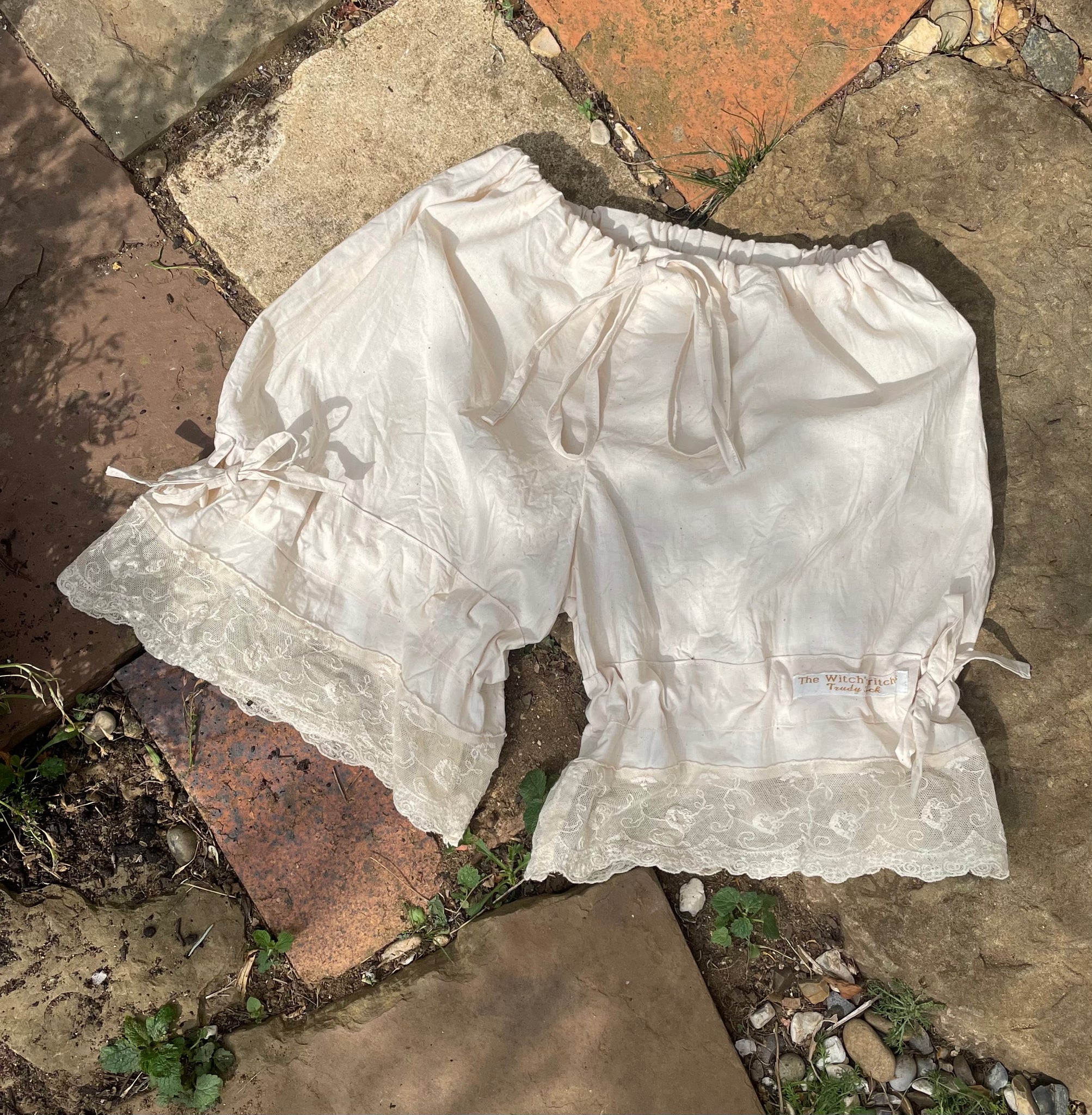 Natural organic cotton poplin women’s short bloomers (38”)