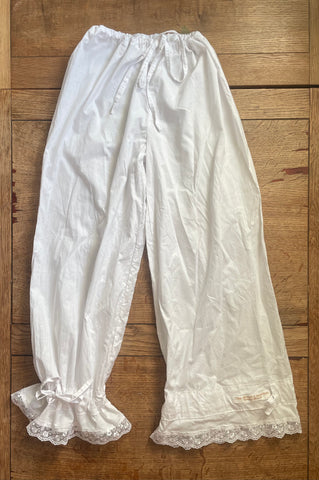 White lawn cotton women’s long bloomers (40”)