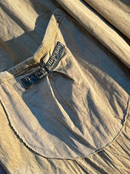 Old gold needle cord cotton women’s shortsleeved button front dress (44” bust)