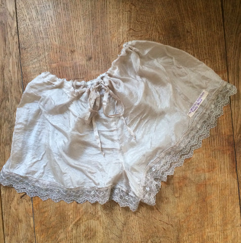 Oyster silk women’s french cami knickers (38”)