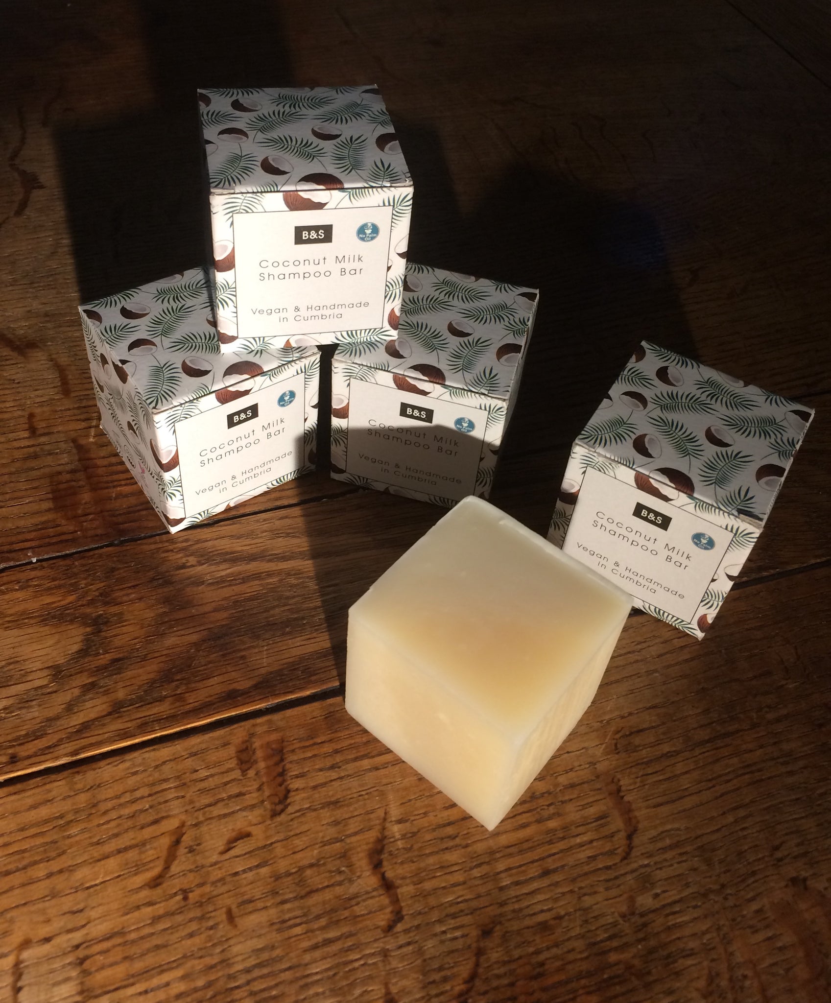 Coconut milk organic and vegan shampoo bar