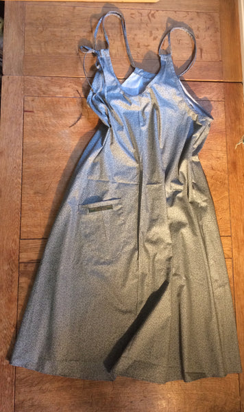 Payne’s grey patterned women’s long cotton pinafore dress (40” bust)