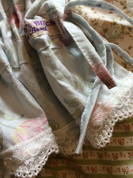 Soft and delicate women’s long cotton bloomers (40”)