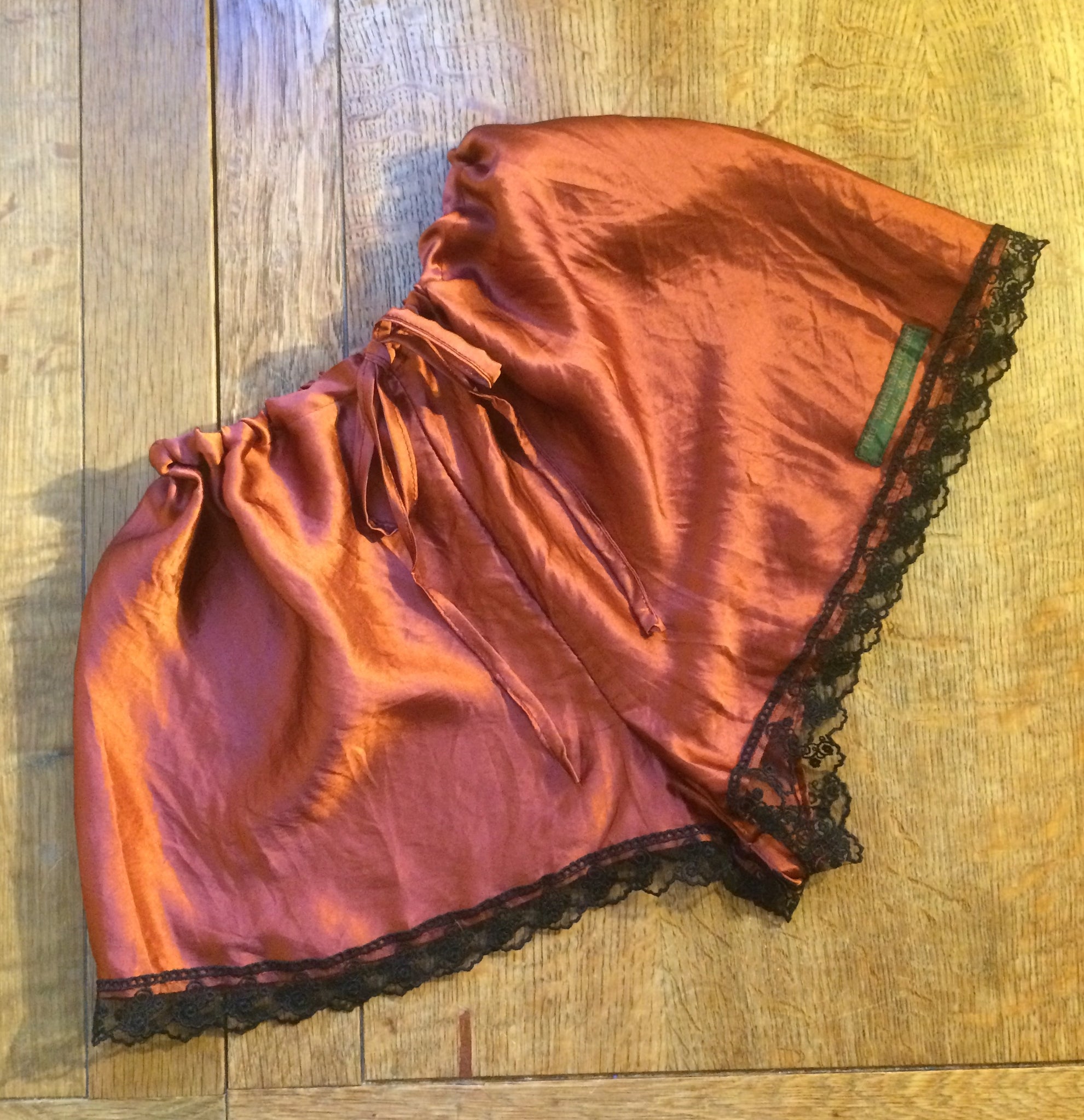 Rust red women’s silk boxers (44”)