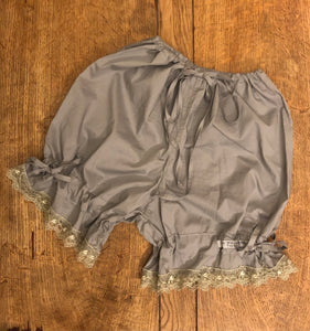 Grey cotton lawn women's short bloomers (38")