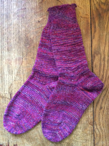 maroon hand-cranked wool blend everyday socks (size 4-6)