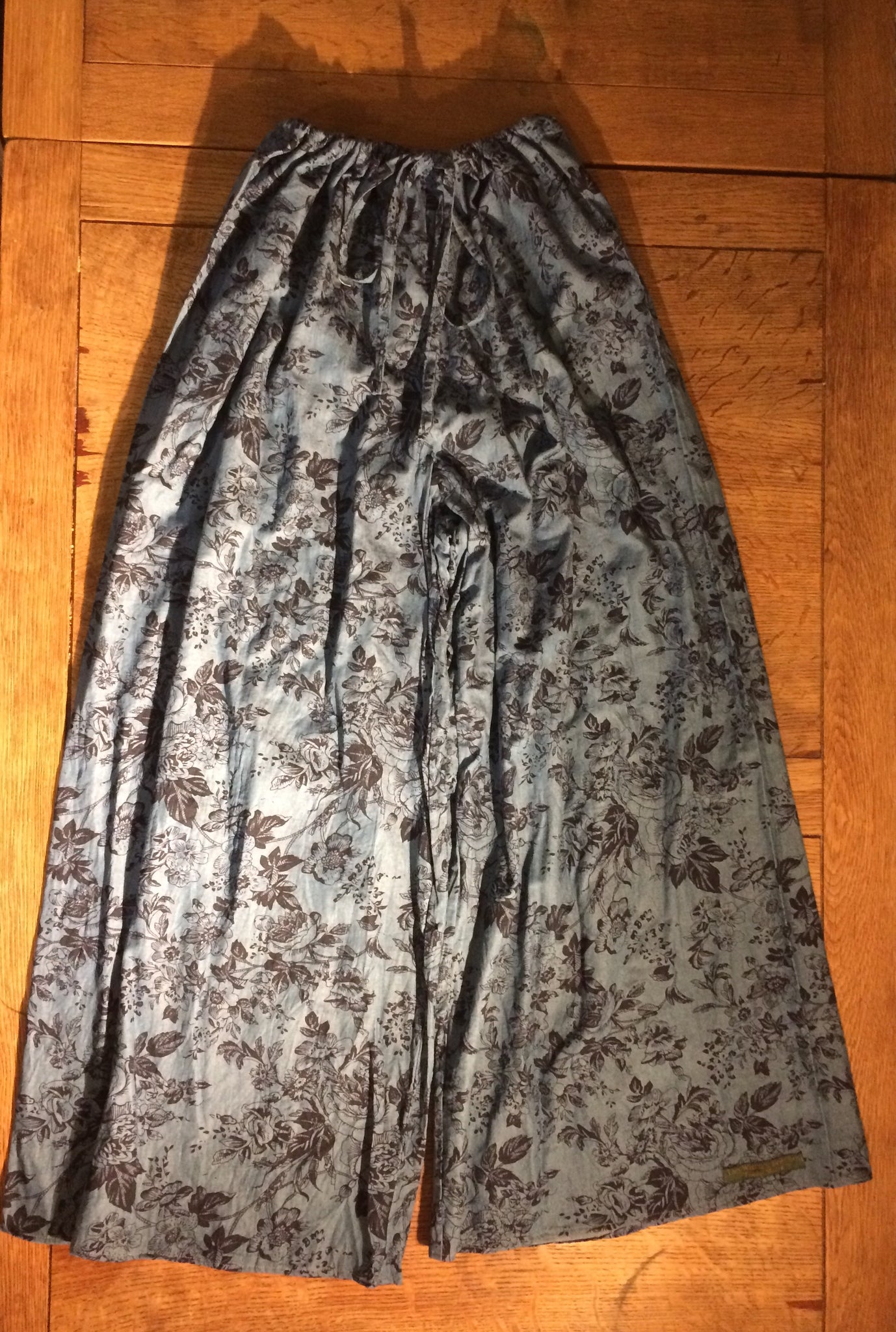 Denim cotton with black floral print women's long bloomers (46")