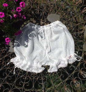 White silk women's short bloomers (42")