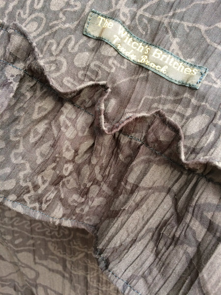 Dark brown patterned crinkled cotton women's long bloomers (52")